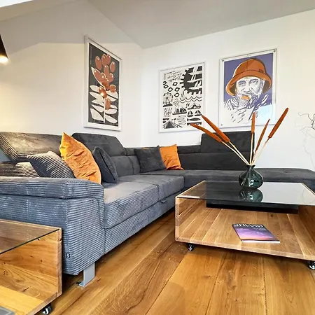 Apartament Aesten Mare 4 *